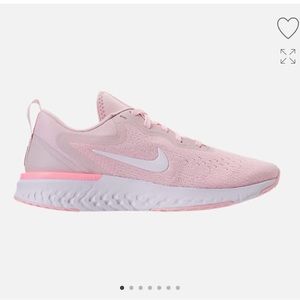 Nike Odyssey React Pink